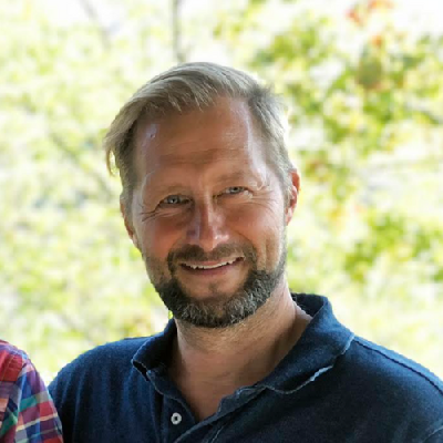 Thomas  Thomas Houge